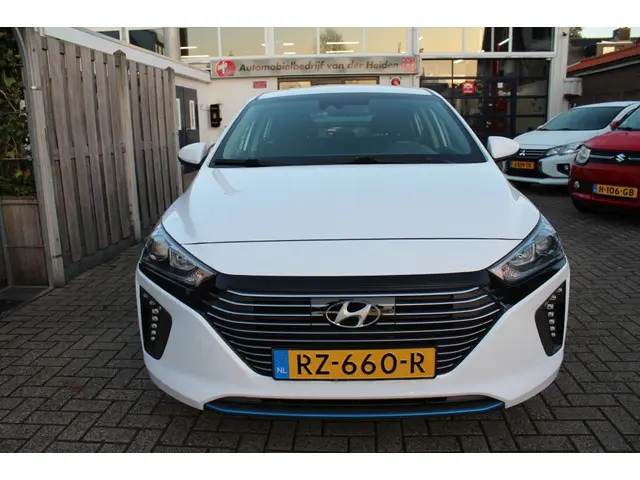 Hyundai IONIQ 1.6 GDi i-Motion 2018 Hybride Benzine 8