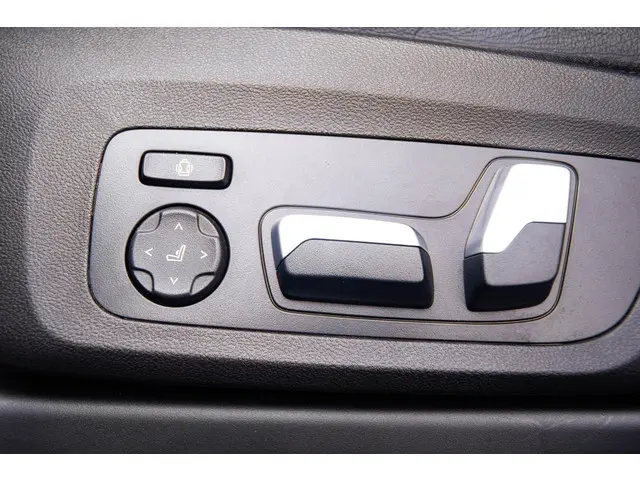 BMW iX3 High Executive 80 kWh 2022 Elektrisch 18