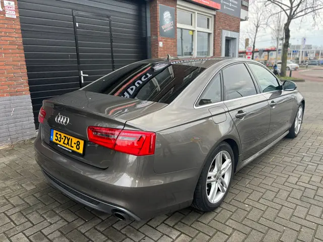 Audi A6 Limousine 2.0 TFSI S-Line Edition 2013 Benzine 11
