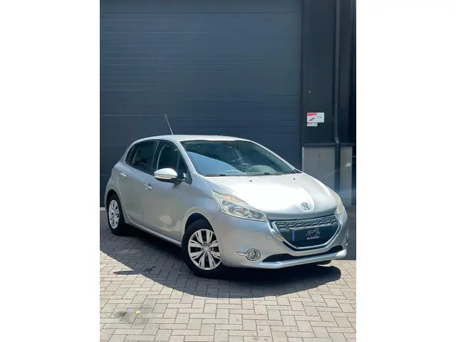 Peugeot 208 1.2 VTi Envy Cruise - Navi - BT 2013 Benzine 5