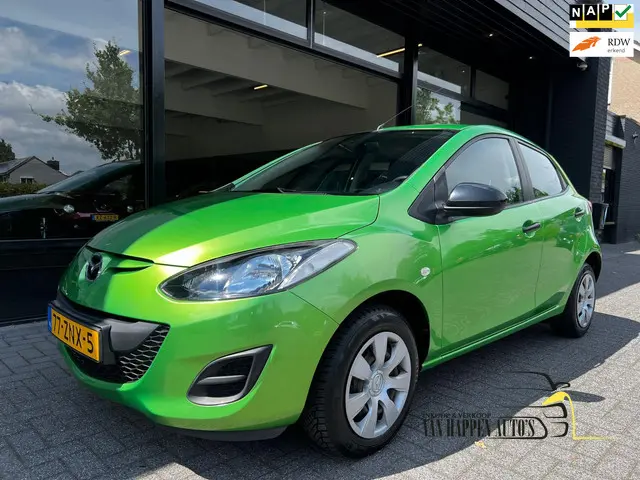 Mazda 2 1.3 Cool 2013 Benzine