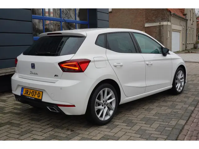SEAT Ibiza 1.0 EcoTSI FR RIJKLAARPRIJS 2022 Benzine 4