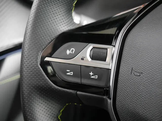Peugeot e-208 EV GT 51 kWh 2024 Elektrisch 22
