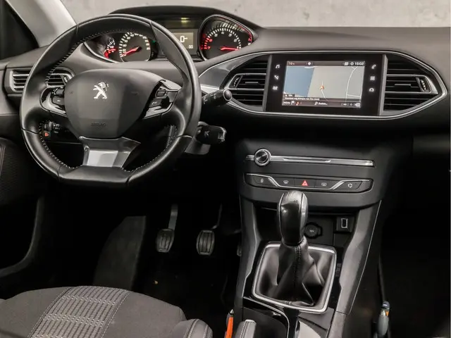 Peugeot 308 SW 1.2 PureTech Sport 2018 Benzine 7