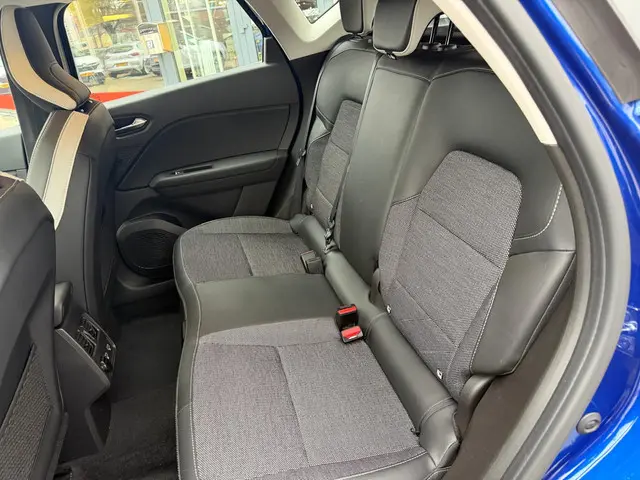 Renault Captur TCe EDC 140 Intens 2021 Benzine 9