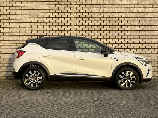 Renault Captur 1.0 TCe 90 Techno 2023 Benzine 18