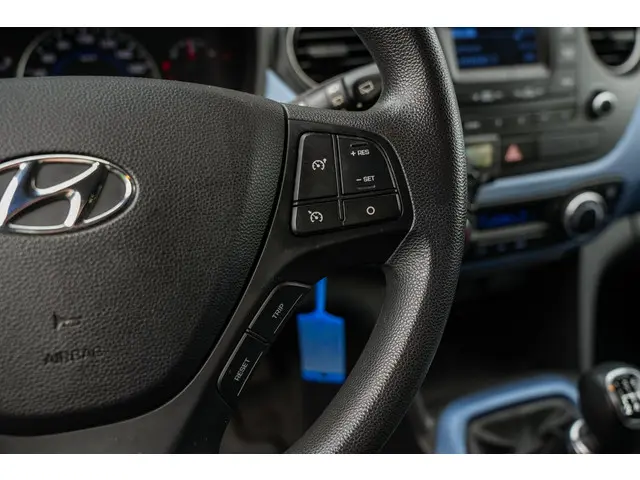 Hyundai i10 1.0i i-Motion Comfort 2015 Benzine 18