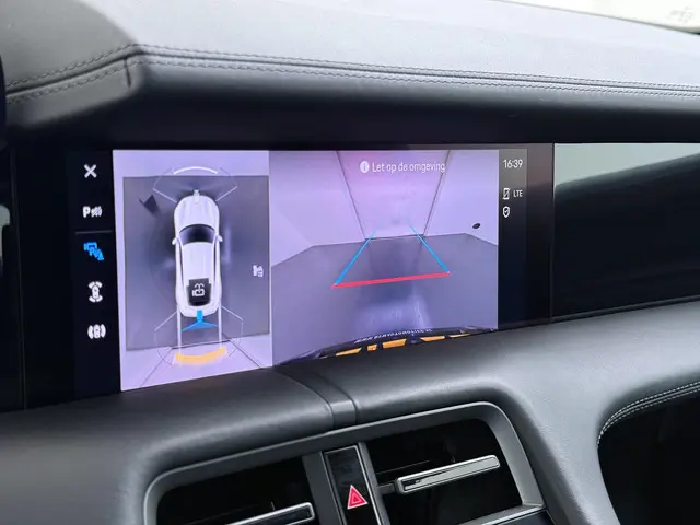 Porsche Taycan Performance 84 kWh 2024 Elektrisch 39