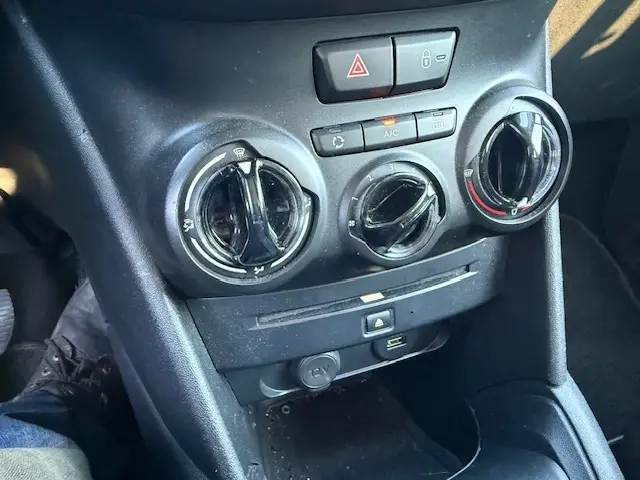 Peugeot 208 1.2 VTi Style 2014 Benzine 15