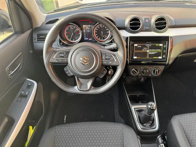 Suzuki Swift 1.2 Select Smart Hybrid 2023 Benzine 14