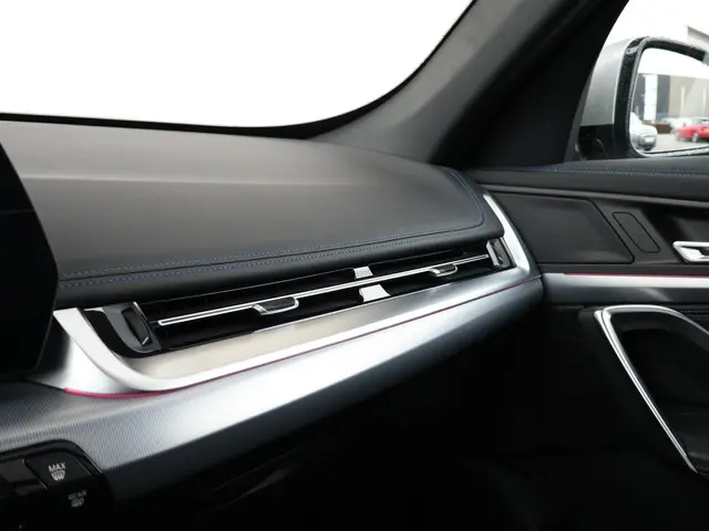 BMW X1 sDrive20i 2024 Benzine 28