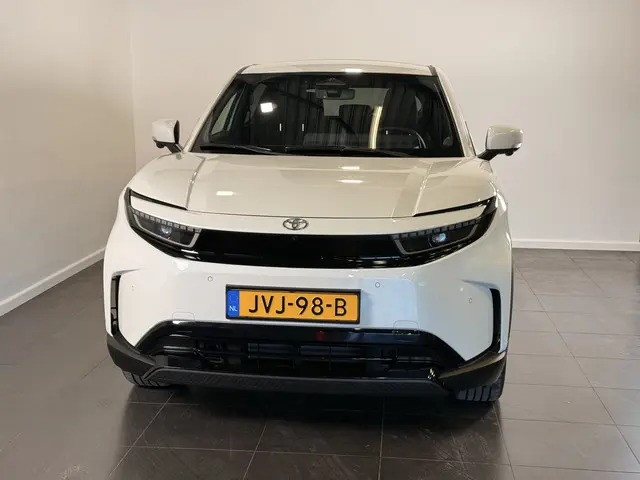 Toyota Urban Cruiser Executive 61 kWh 2026 Elektrisch 3