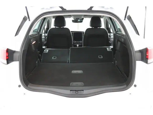 Renault Mégane Estate 1.3 TCe 140 Techno 2023 Benzine 29