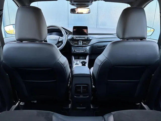 Ford Kuga HELAAS VERKOCHT!!! 2023 Hybride Benzine 11