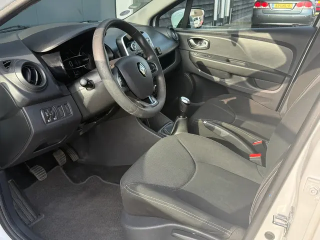 Renault Clio 1.2 16V 2018 Benzine 10
