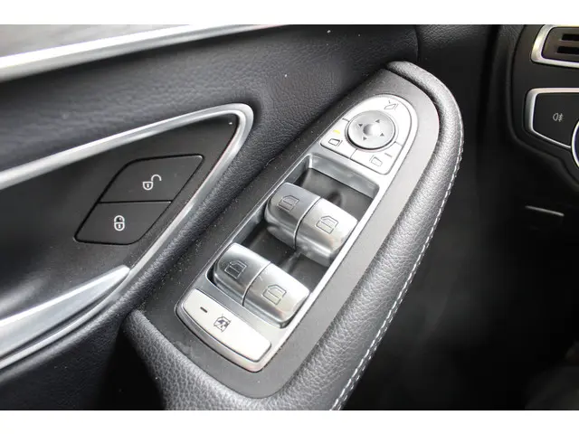 Mercedes-Benz C-Klasse 160 Estate Ambition 2019 Benzine 26