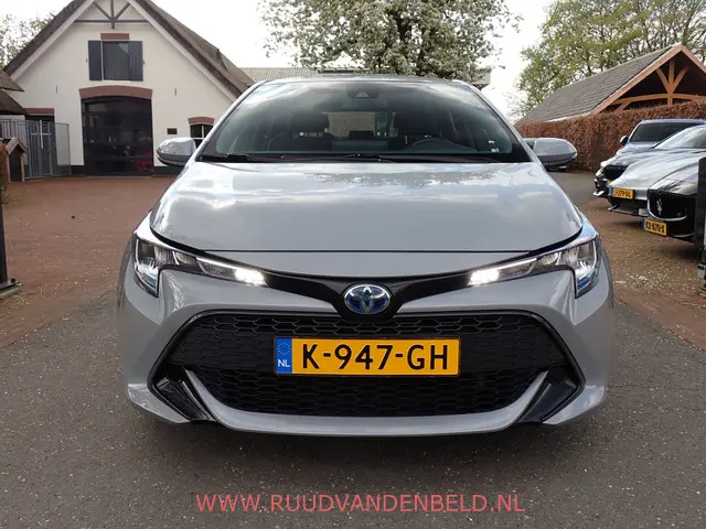 Toyota Corolla 1.8 Hybrid Business 2021 Hybride Benzine 2