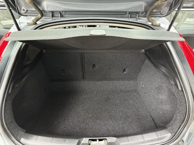 Volvo V40 1.5 T2 Inscription Automaat! 2019 Benzine 10