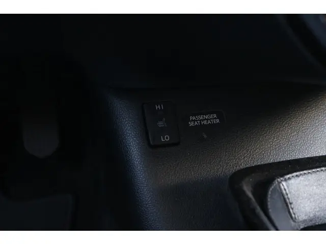 Toyota Prius 1.8 First Edition 2016 Hybride Benzine 22