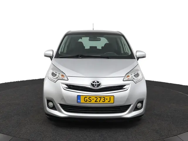 Toyota Verso-S 1.3 VVT-i Trend 2015 Benzine 16