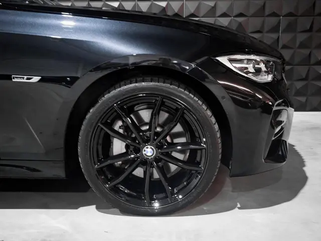 BMW 3 Serie Touring 330e M Sport 2022 Hybride Benzine 16