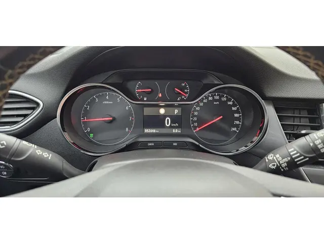 Opel Crossland X 1.2 Turbo Edition 2019 Benzine 16