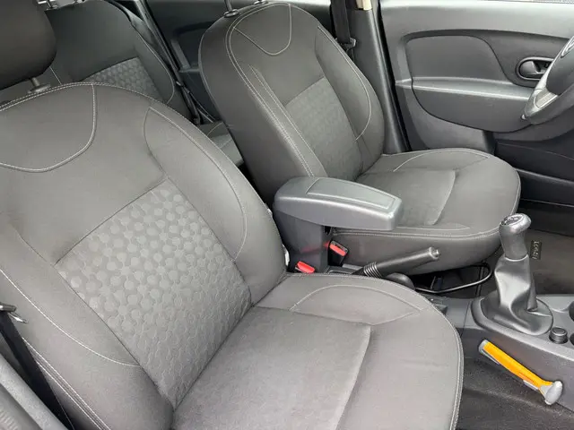 Dacia Logan MCV 0.9 TCe |Prestige| 2016 Benzine 12