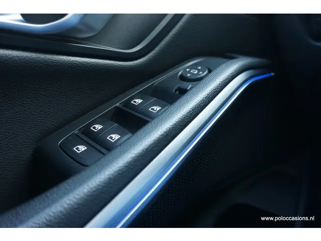 BMW 3 Serie 320i 2020 Benzine 21