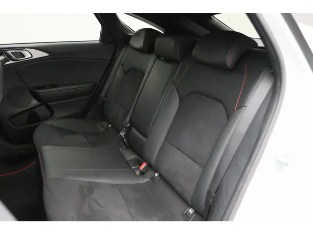 Kia ProCeed 1.6 T-GDI GT 2019 Benzine 14