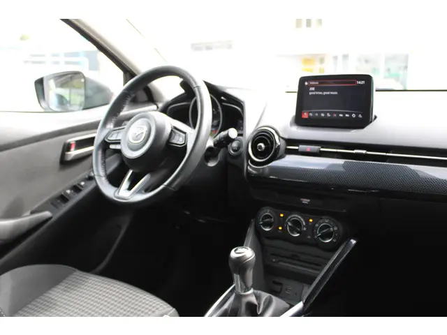 Mazda 2 1.5 Skyactiv-G Dynamic+ 2018 Benzine 25
