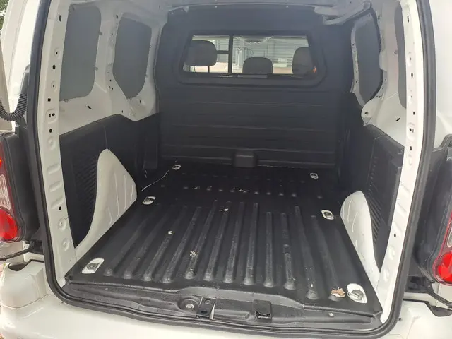 Citroën Berlingo 1.6 HDI 75 Club 2015 Diesel 34