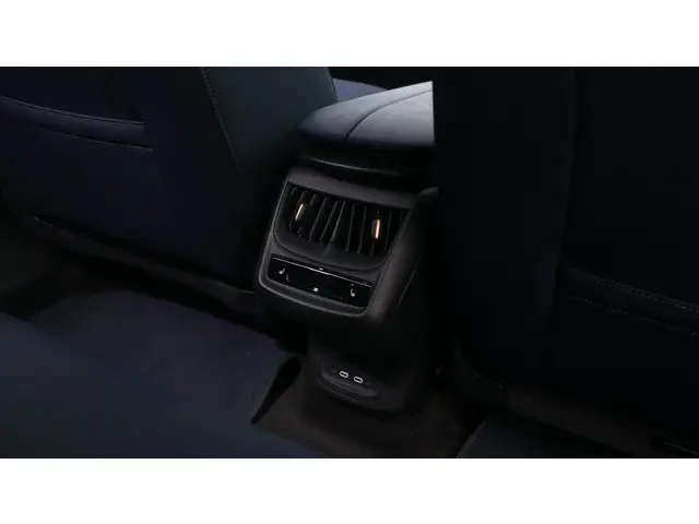 CUPRA Tavascan Adrenaline 82 kWh 2025 Elektrisch 31