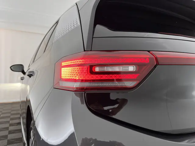 Volkswagen ID.3 First Plus 58 kWh [ 3-Fase ] 2020 Elektrisch 29