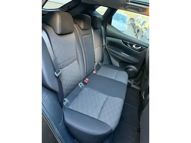 Nissan QASHQAI 1.2 N-Connecta Panorama 2017 Benzine 26