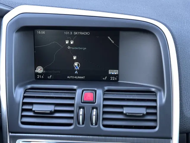 Volvo XC60 D3 Geartronic FWD Momentum 2014 Diesel 17