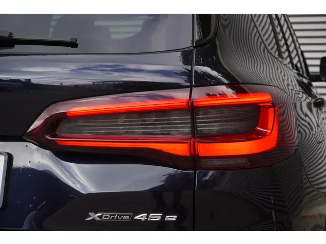 BMW X5 xDrive45e 2023 Hybride Benzine 27