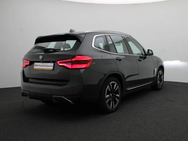 BMW iX3 80 kWh 2021 Elektrisch 2