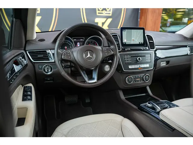 Mercedes-Benz GLS 400 4MATIC 2019 Benzine 4
