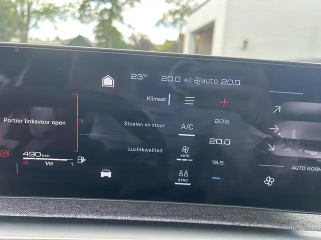 Peugeot 3008 1.2 Hybrid 145 GT 2025 Hybride Benzine 32