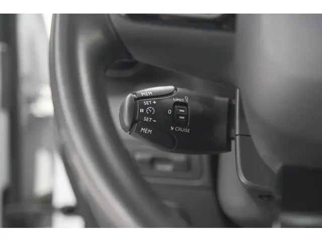 Citroën C3 Aircross PureTech 110 Feel 2021 Benzine 35