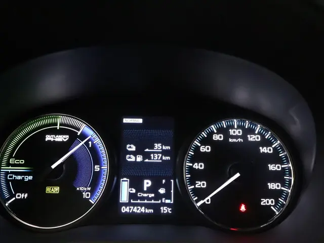 Mitsubishi Outlander 2.4 PHEV Pure 2021 Hybride Benzine 26