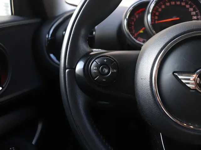 MINI Clubman Cooper 2016 Benzine 18