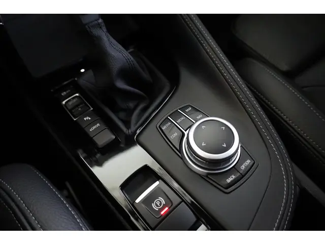 BMW X2 xDrive25e 2021 Hybride Benzine 23