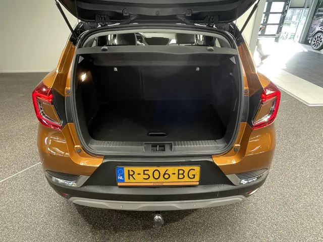 Renault Captur 1.3 TCe 140 Intens 2022 Benzine 9