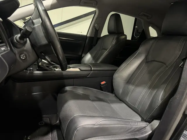 Lexus RX 450h 4WD Business Line 2019 Hybride Benzine 8