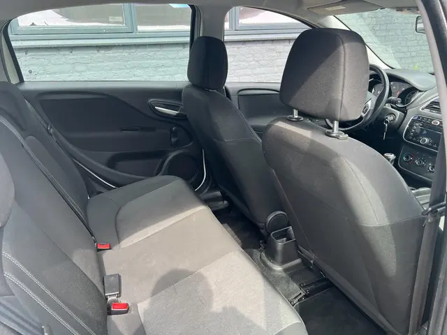 Fiat Punto Evo 0.9 TwinAir Edizione Cool 2013 Benzine 6