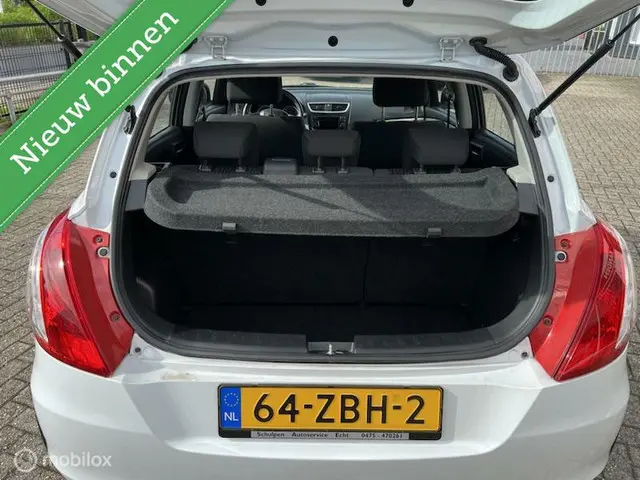 Suzuki Swift 1.2 Bandit EASSS 2012 Benzine 9