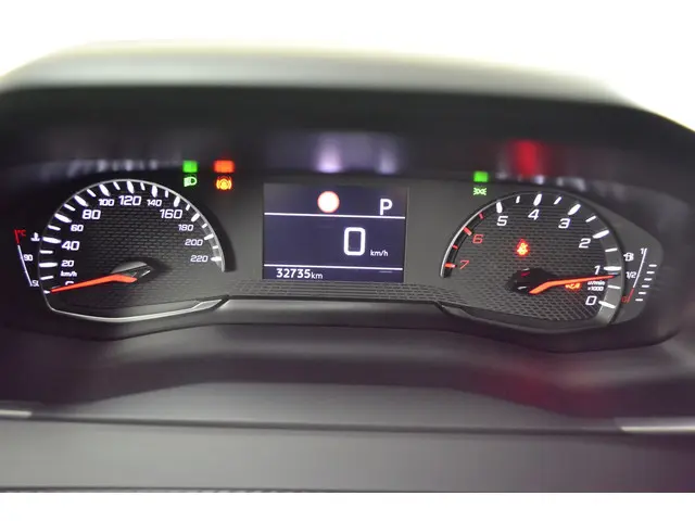 Peugeot 2008 1.2 Puretech 130pk Allure 2021 Benzine 16
