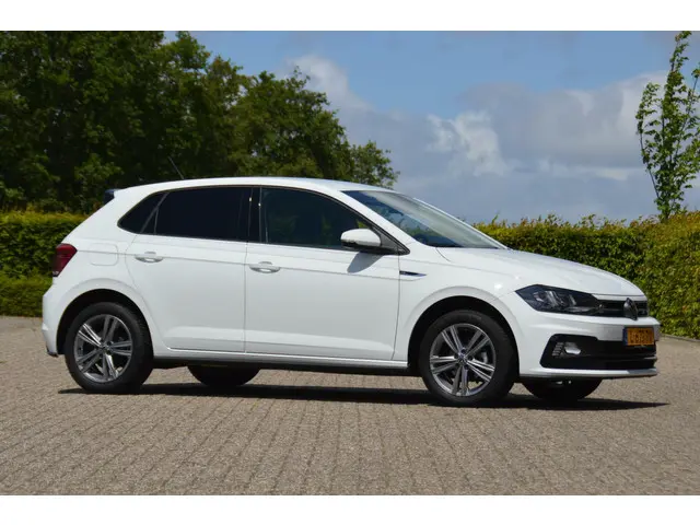 Volkswagen Polo 1.0 TSI Highline Business R 2021 Benzine 49