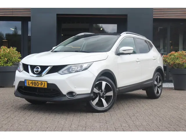 Nissan QASHQAI 1.2 DIG-T Tekna 2015 Benzine